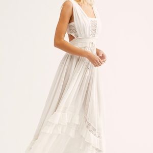 ISO: Free People Santa Maria Maxi Dress in White, Medium or Large